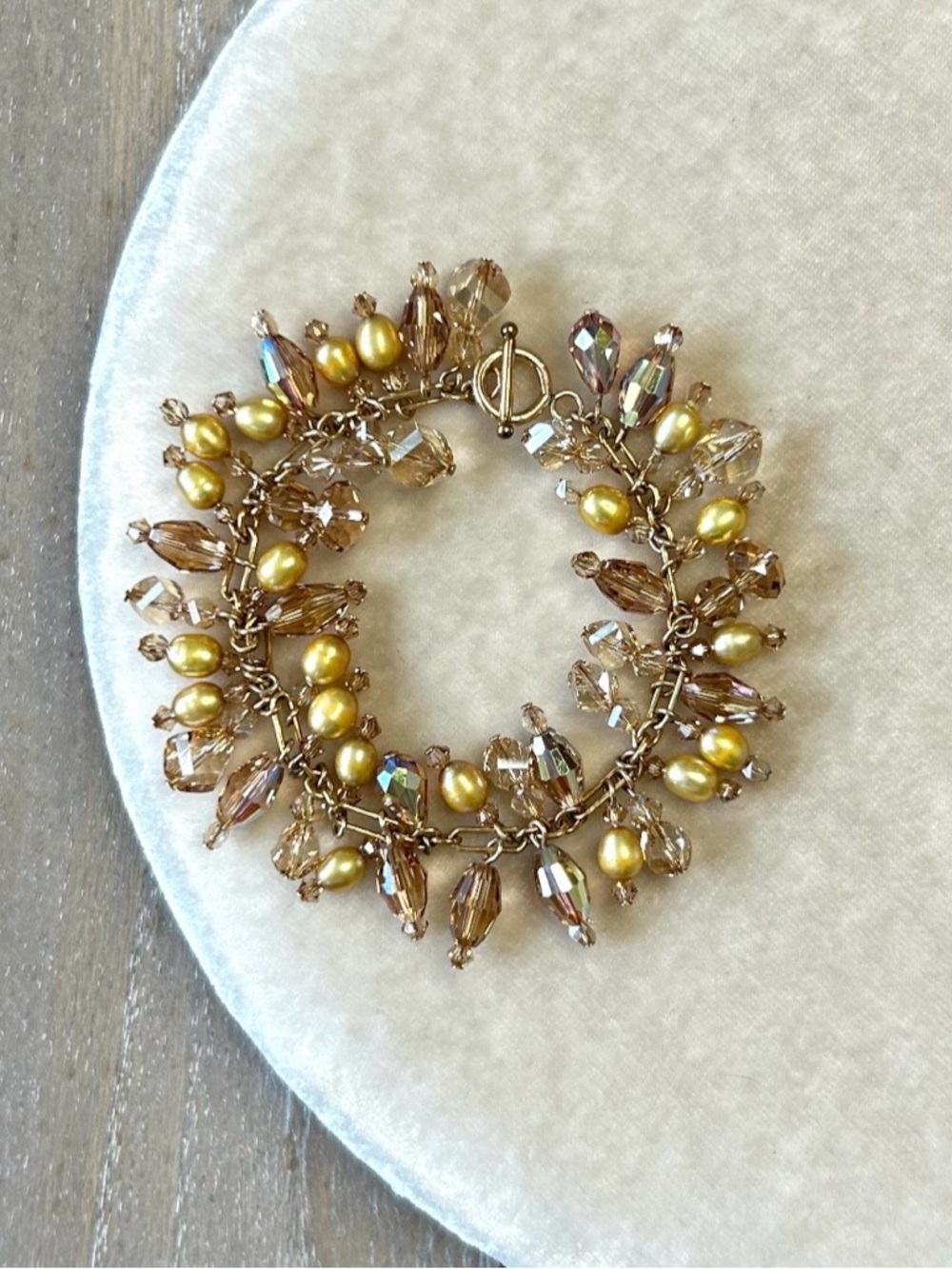 💛 Gold Pearl and Crystal Cluster Bracelet - Women's Jewelry